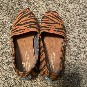 Tom’s Alpargata Tiger Print Size 7 Never worn
